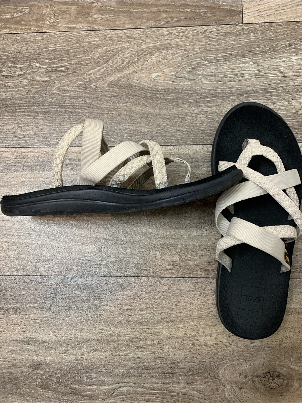 Teva Women’s Voya Zillesa Sandal - Picture 2 of 7